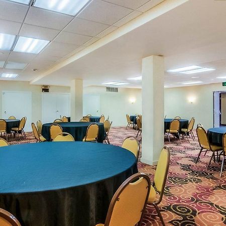 Econo Lodge - Саут-Бенд Екстер'єр фото